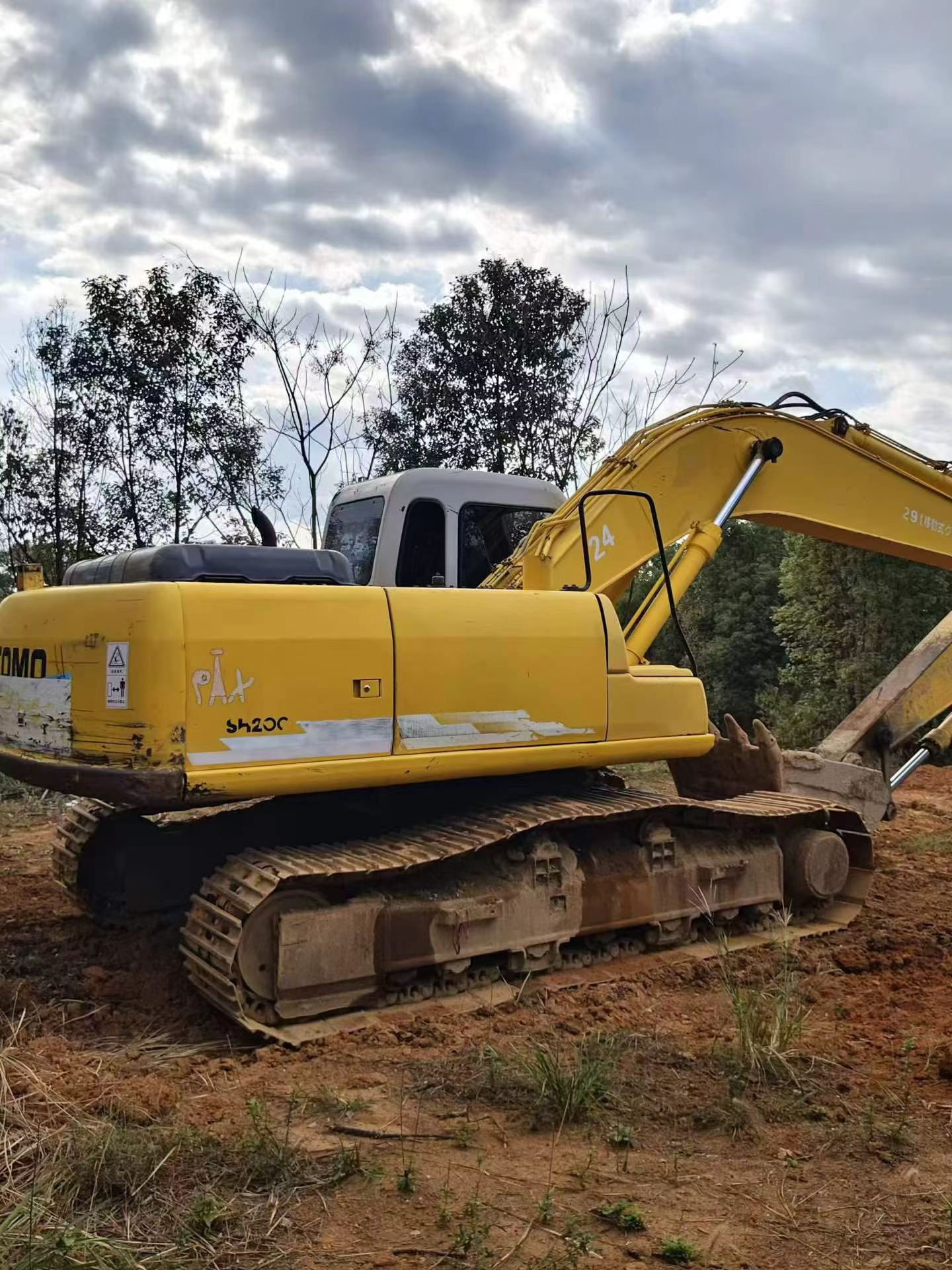 Buy Sumitomo SH200A3 Used Excavator / 2