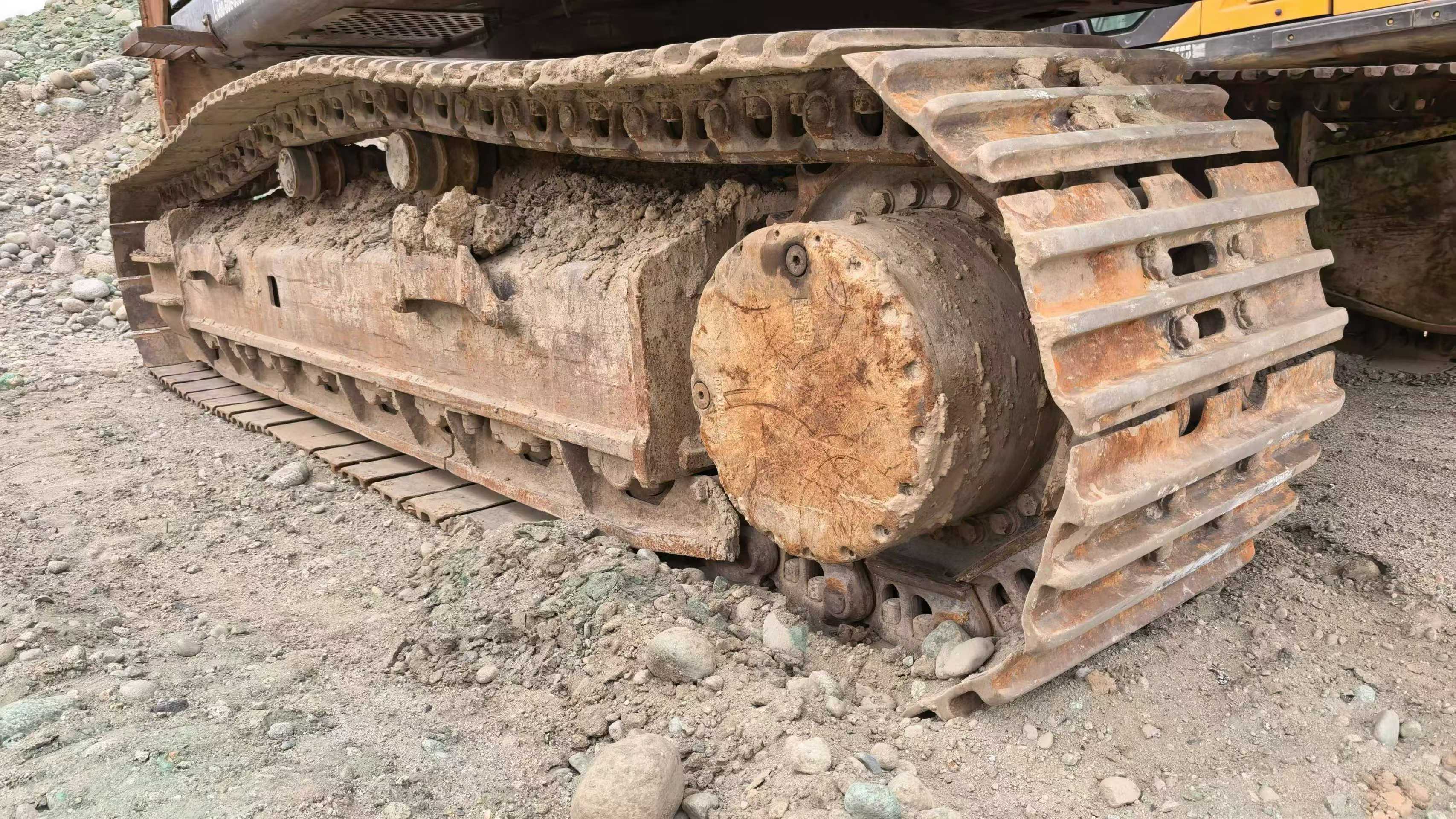 Buy Case CX380C Used Excavator / 9