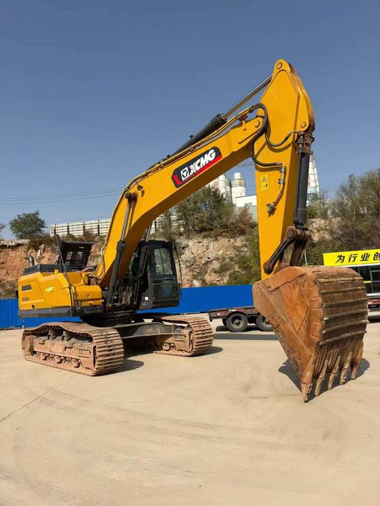 Buy XCMG XE335C Used Excavator / 1