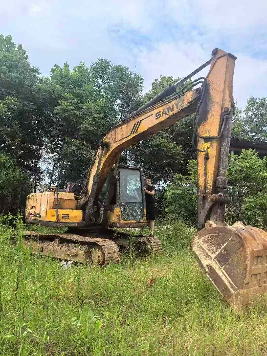 Buy Sany SY135 Used Excavator / 9