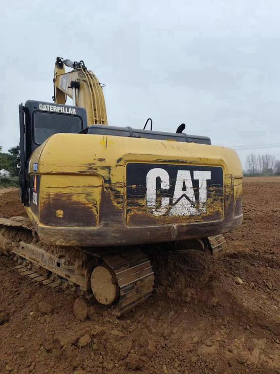 Buy Caterpillar 320D Used Excavator / 1