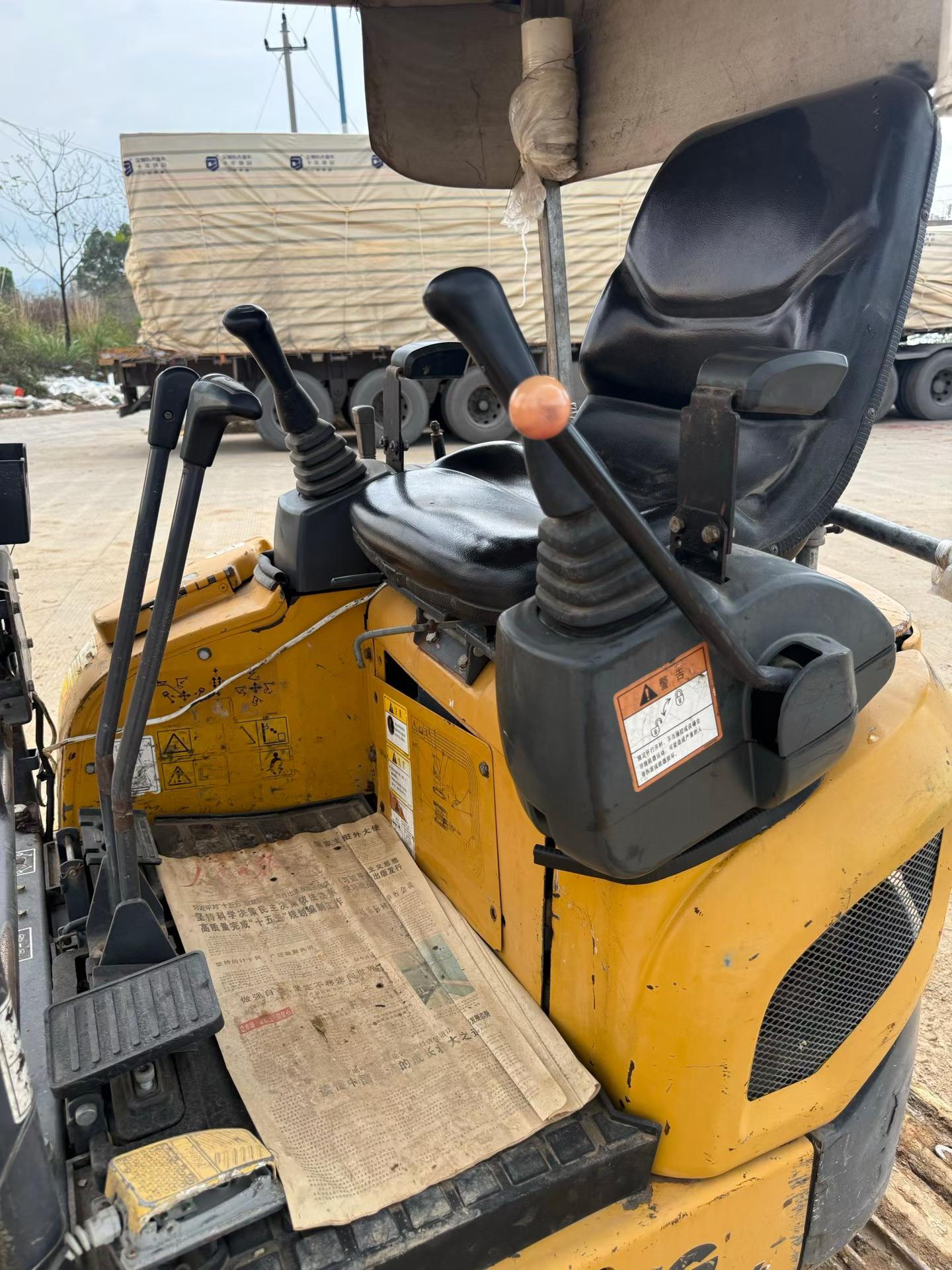 Buy XCMG XE15 Used Excavator / 7