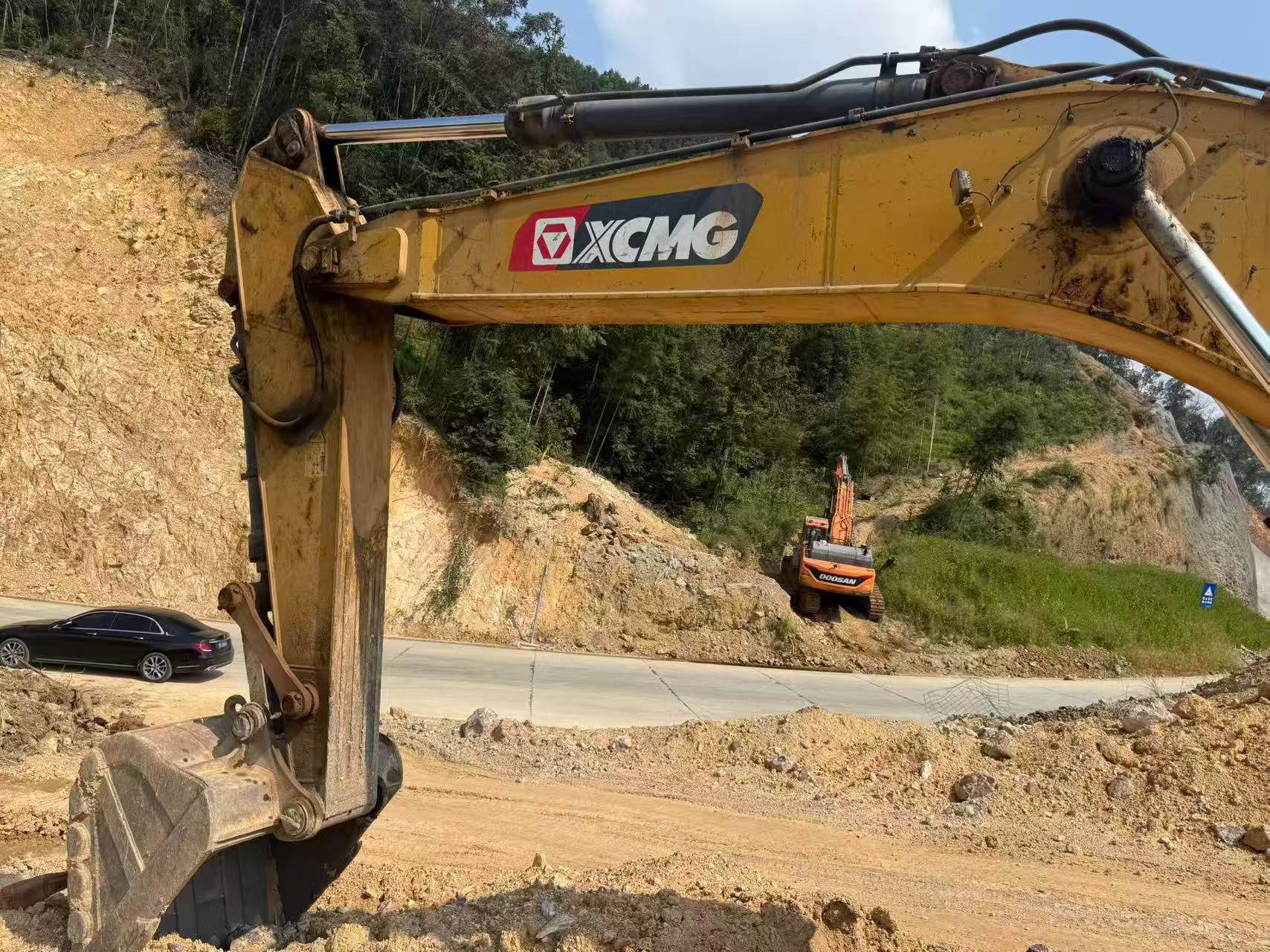 Buy XCMG XE370 Used Excavator / 2