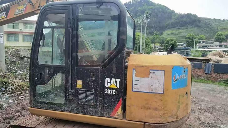 Buy Caterpillar 307B Used Excavator / 1