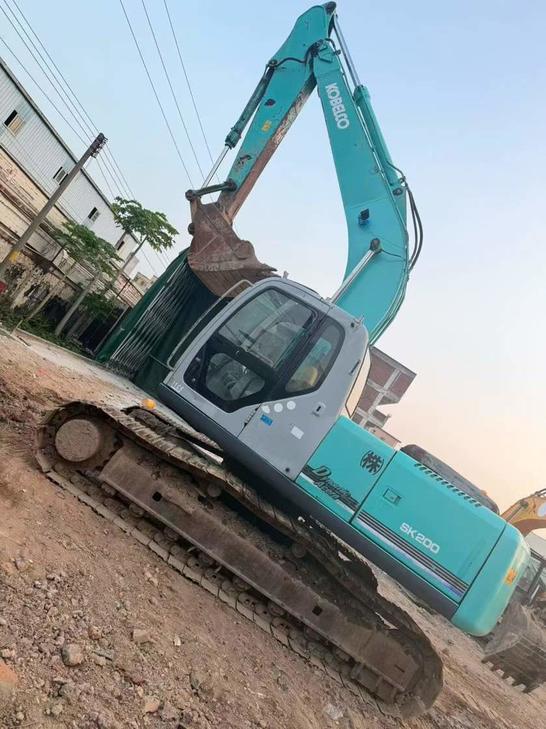 Buy Kobelco SK200-9 Used Excavator / 1