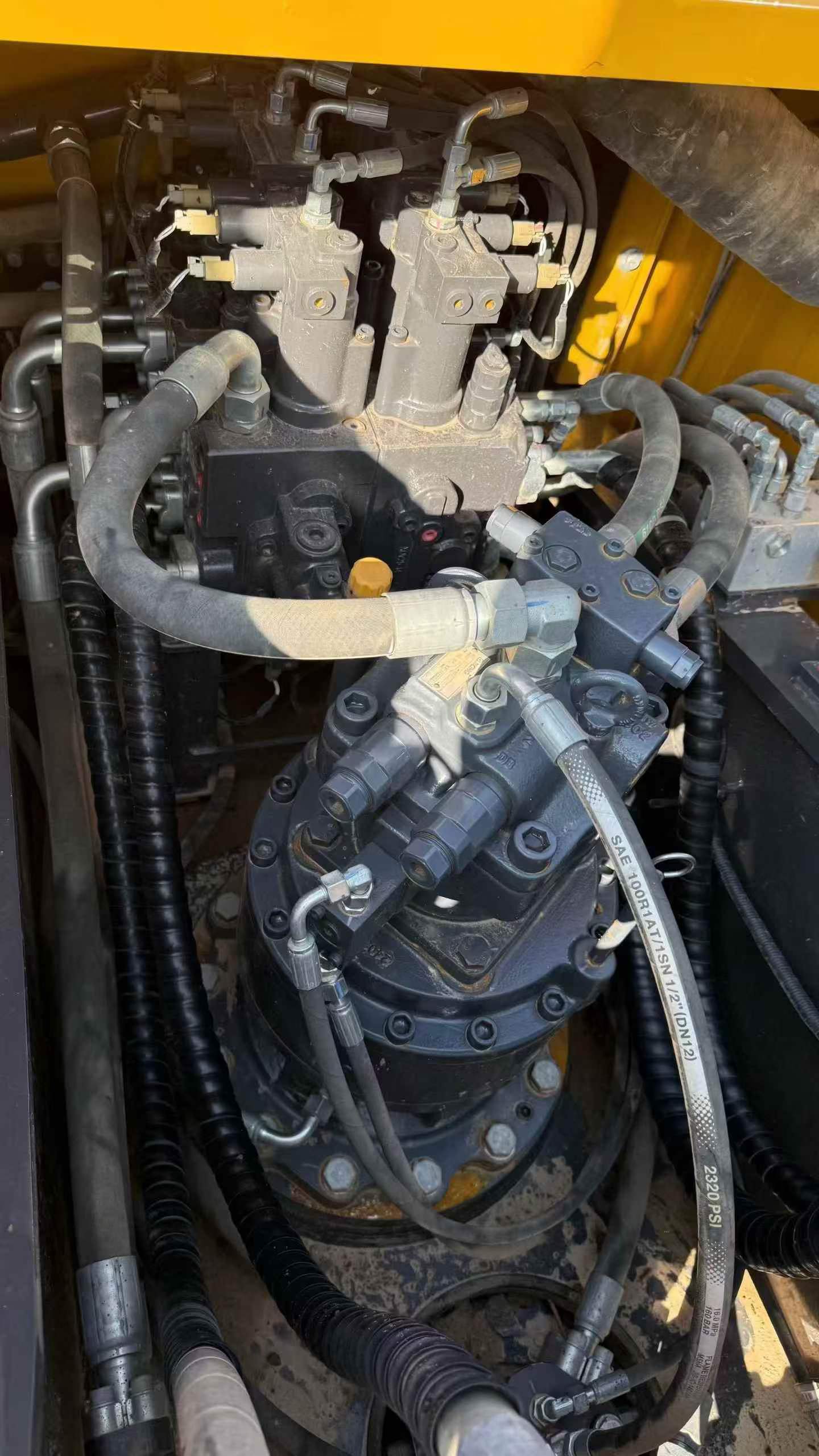Buy XCMG XE200 Used Excavator / 7