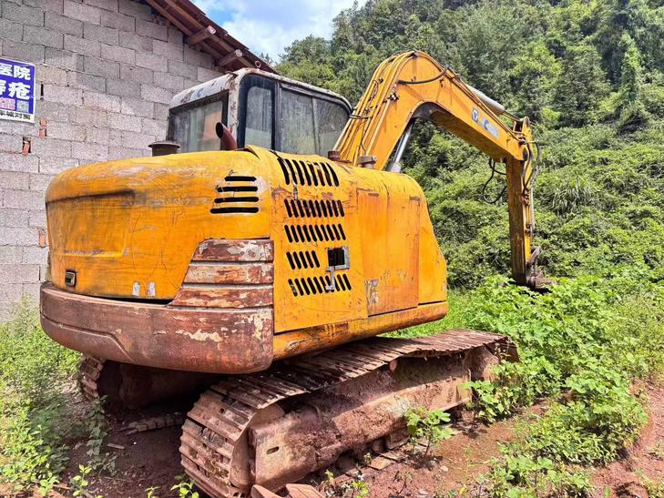 Buy XCMG XE80 Used Excavator / 1