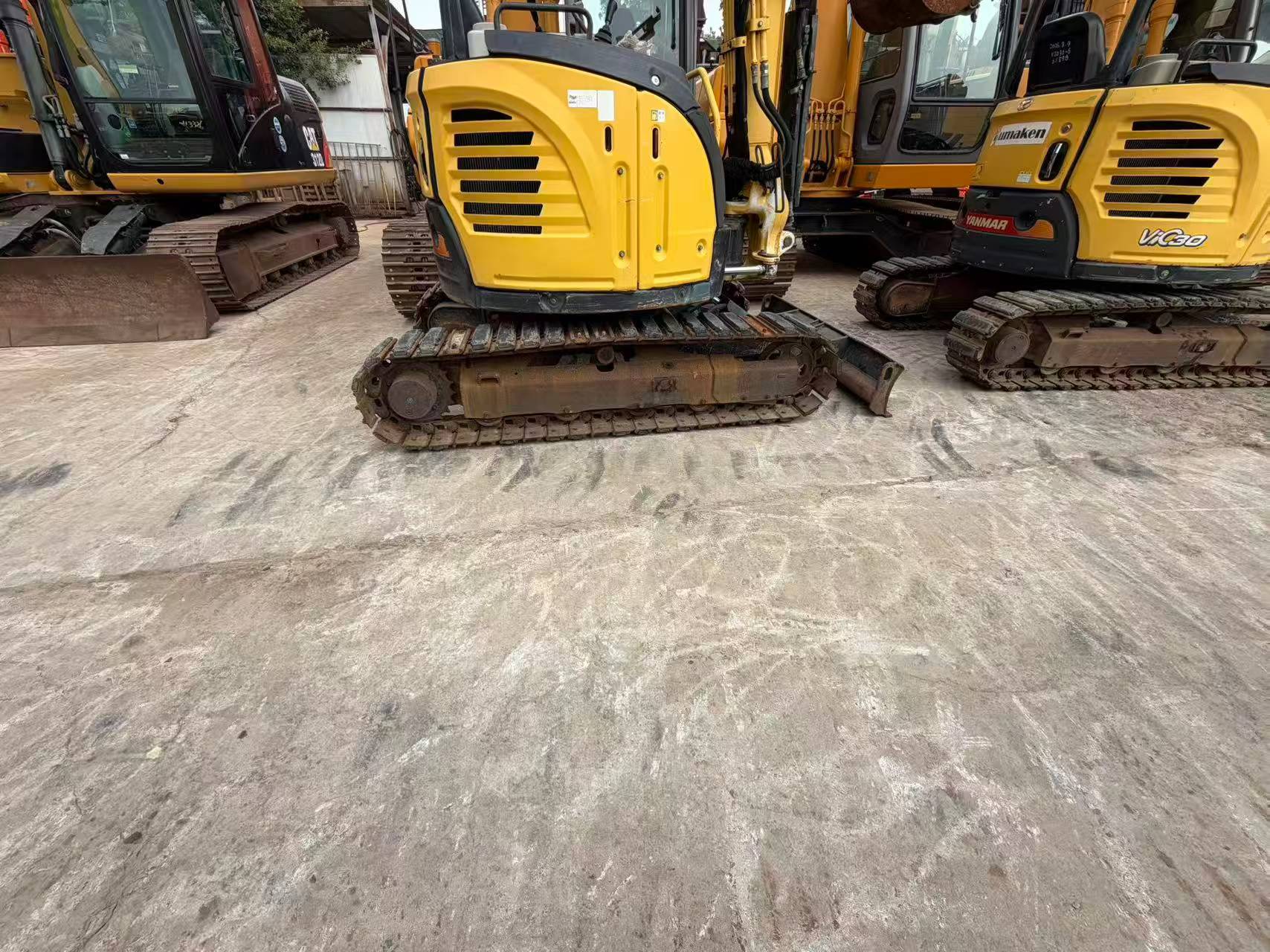 Buy Yanmar Vio30-1 Used Excavator / 5