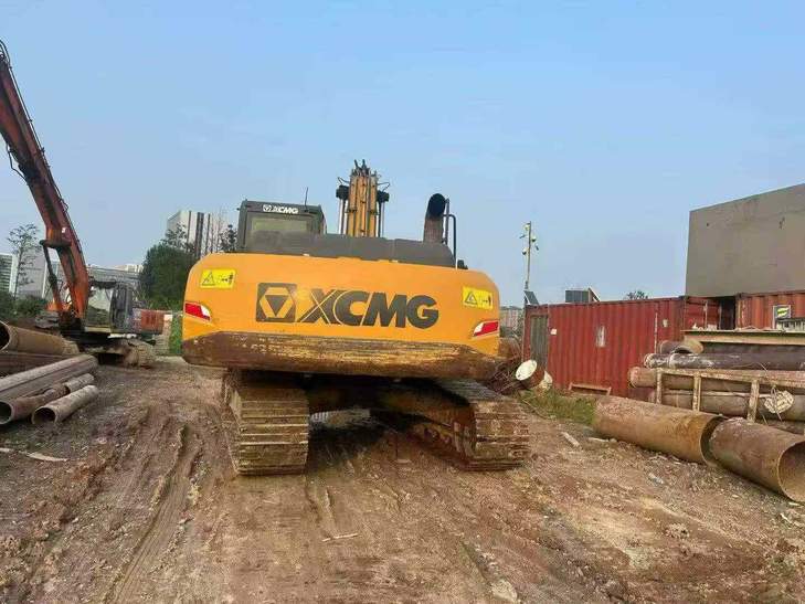 Buy XCMG XE205DA Used Excavator / 1