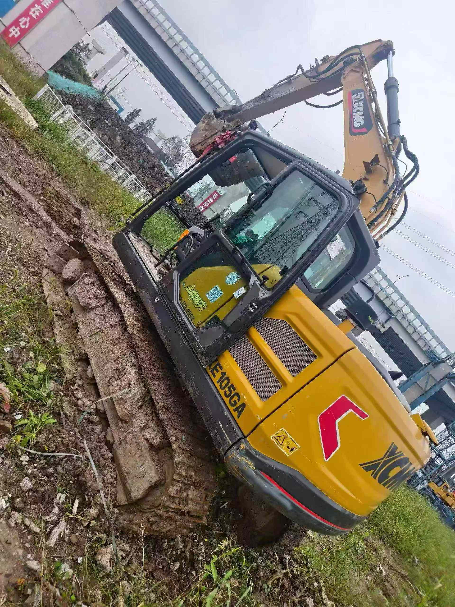 Buy XCMG XE105GA Used Excavator / 6