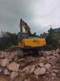 Buy XCMG XE135B Used Excavator / 3 Buy XCMG XE135B Used Excavator / 3