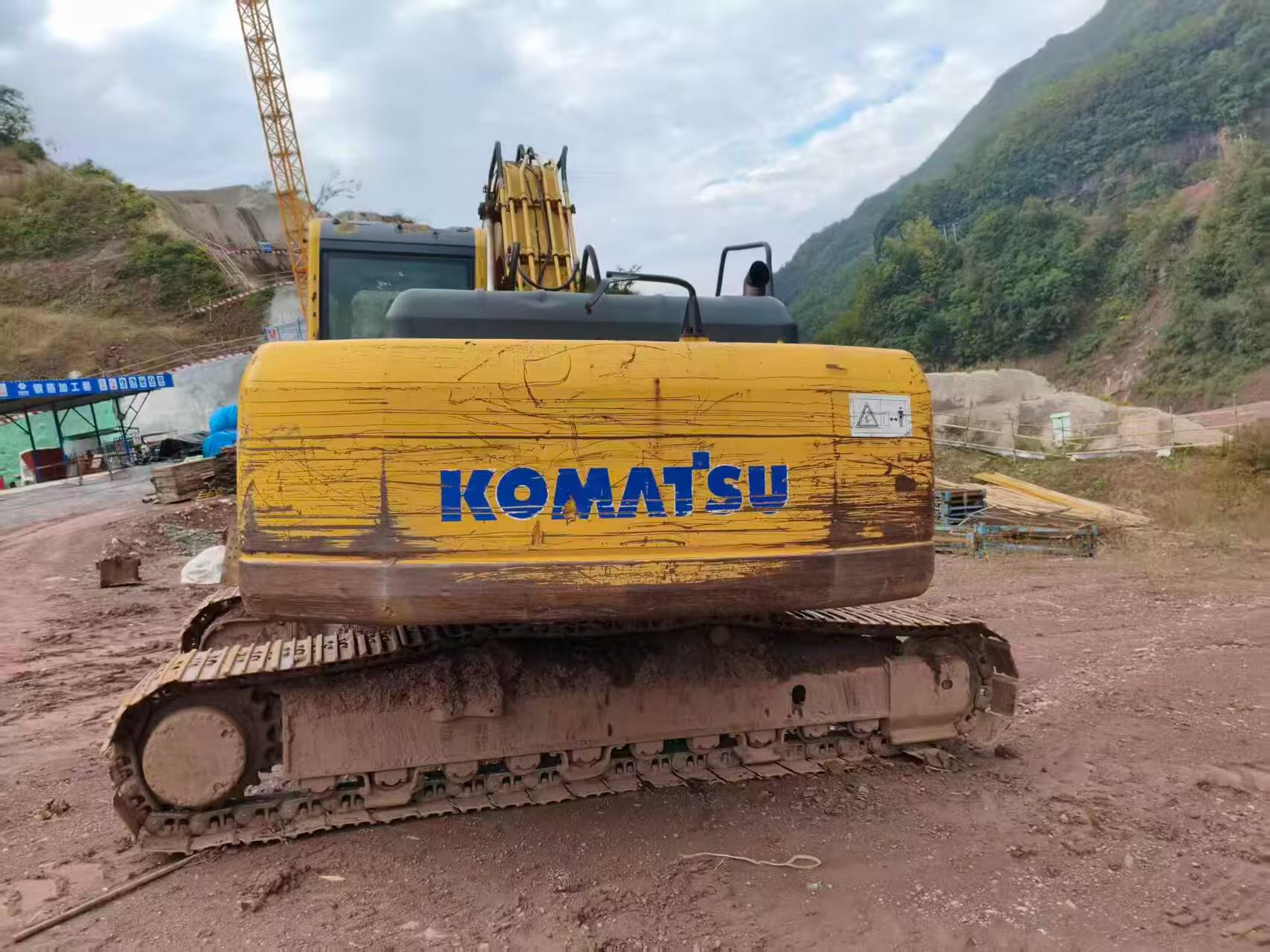 Buy Komatsu PC240-6 Used Excavator / 2