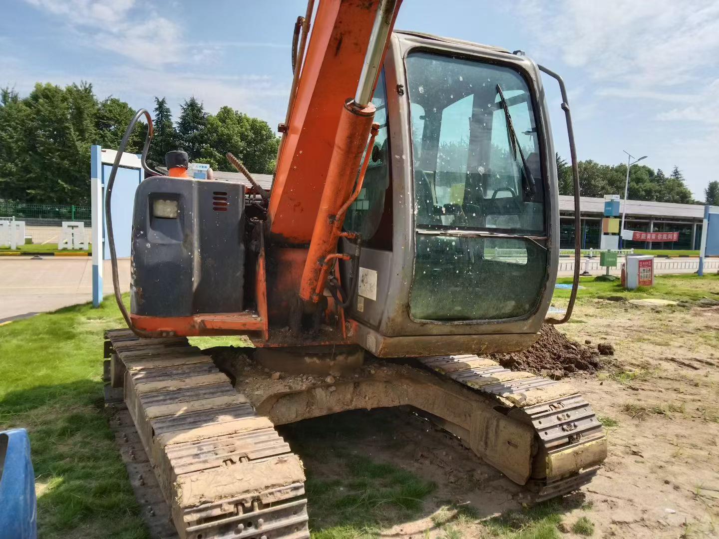 Buy Hitachi EX70 Used Excavator / 6