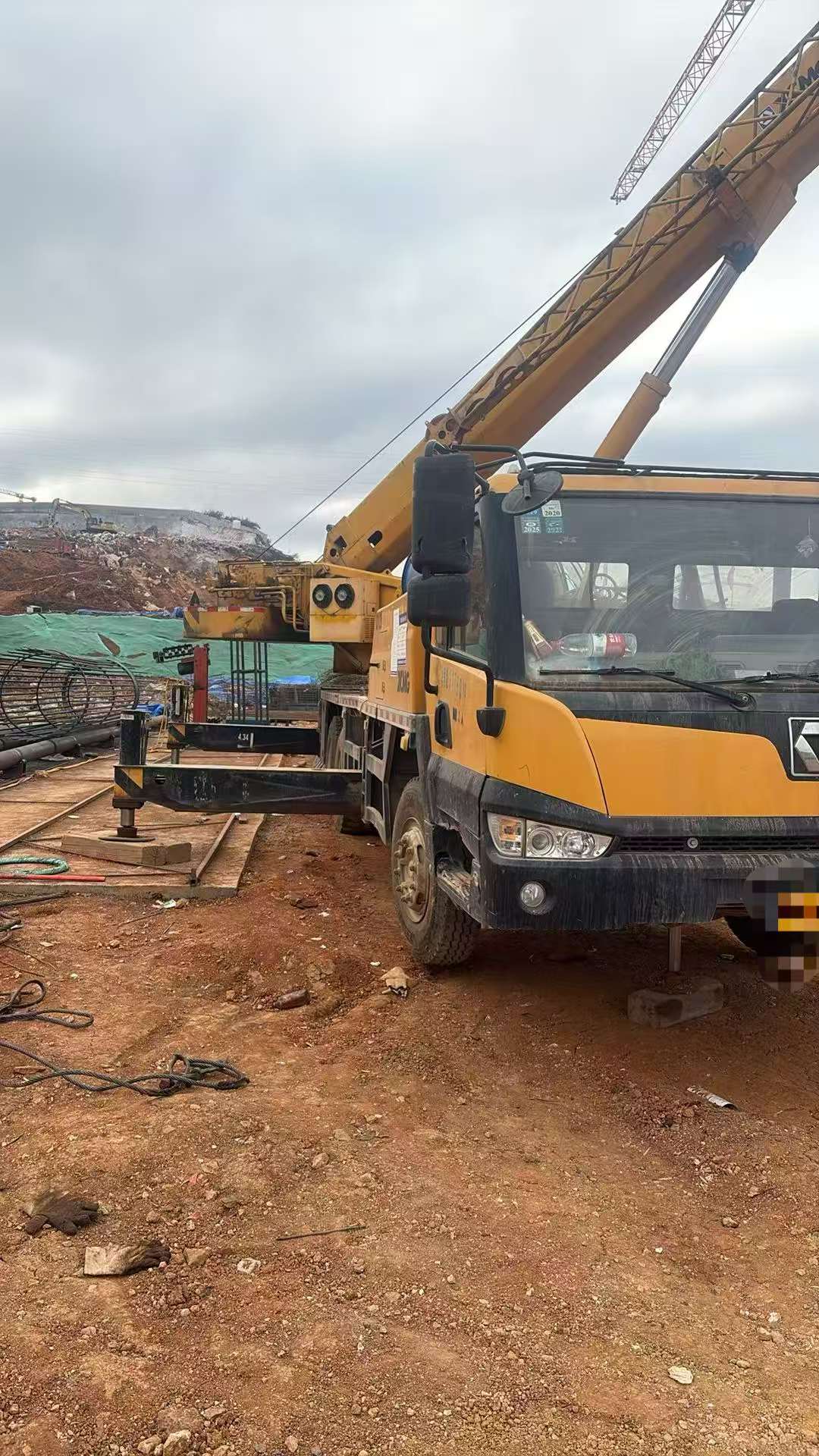 Buy XCMG QY25K5C Used Crane / 2