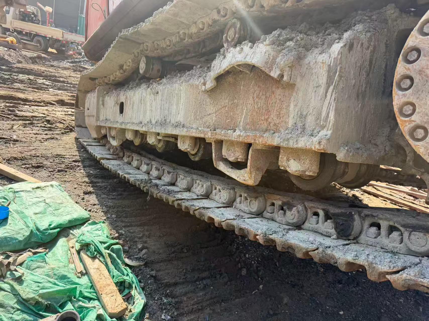 شراء حفارة Hitachi EX360-5 مستعملة / 6