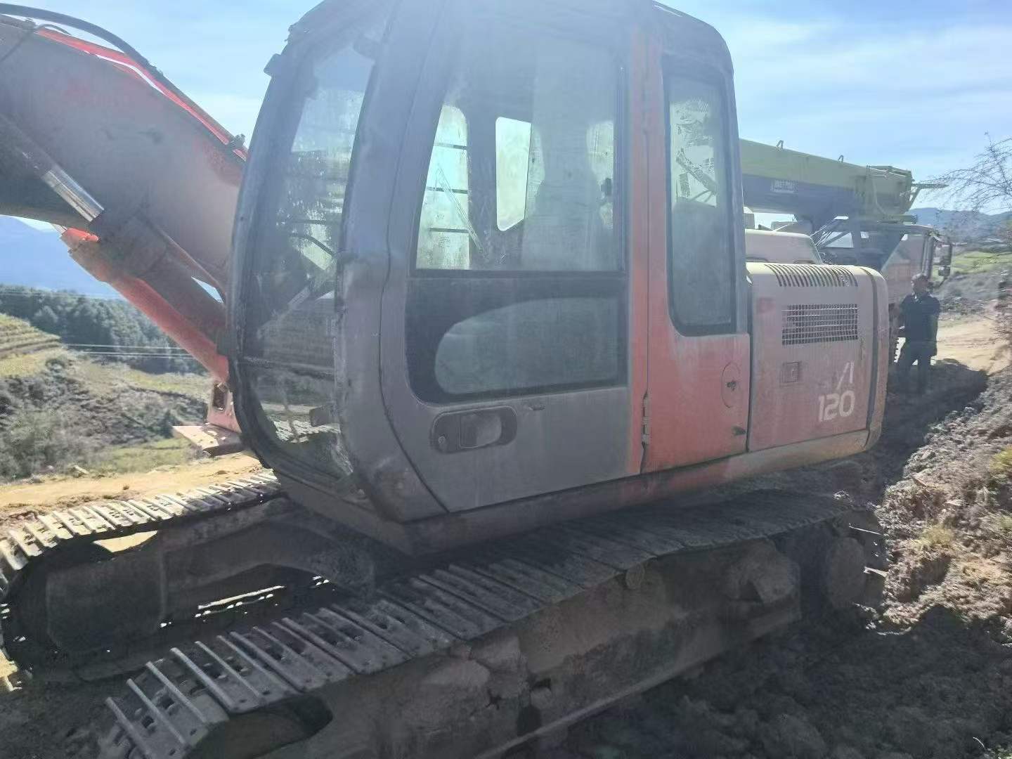 Buy Hitachi EX120-6 Used Excavator / 3