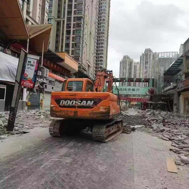 Buy Doosan DX120-9C Used Excavator / 1