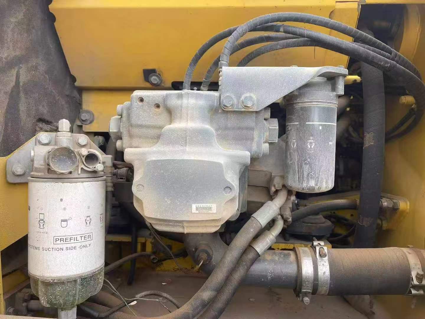 Compre Escavadeira Komatsu PC200-8 Usada / 9