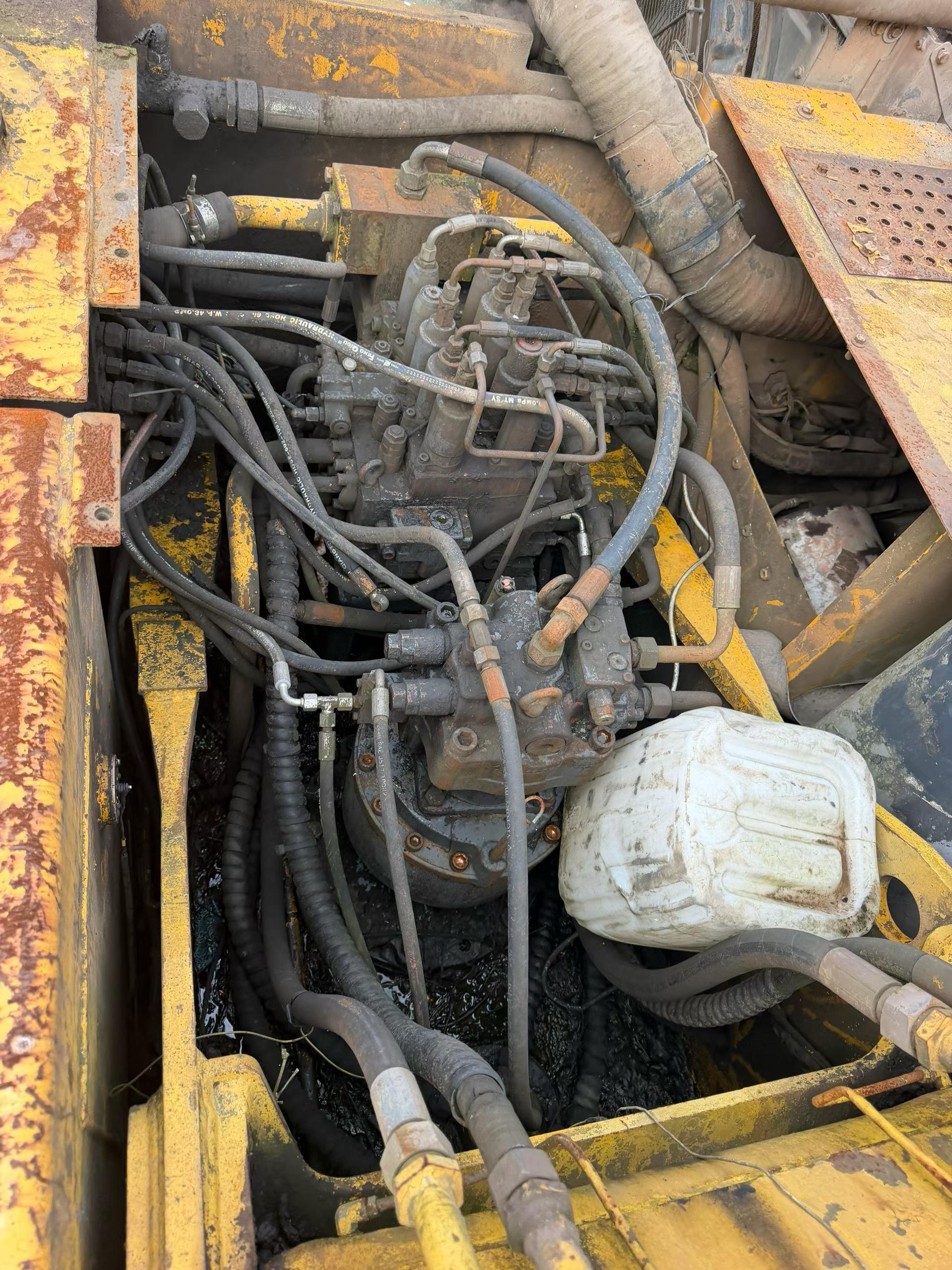 Buy XCMG XE230 Used Excavator / 4