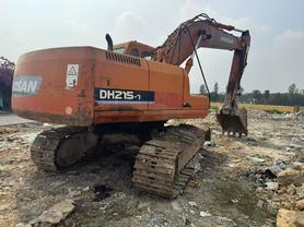 Buy Doosan DH215-7 Used Excavator / 3 Buy Doosan DH215-7 Used Excavator / 3