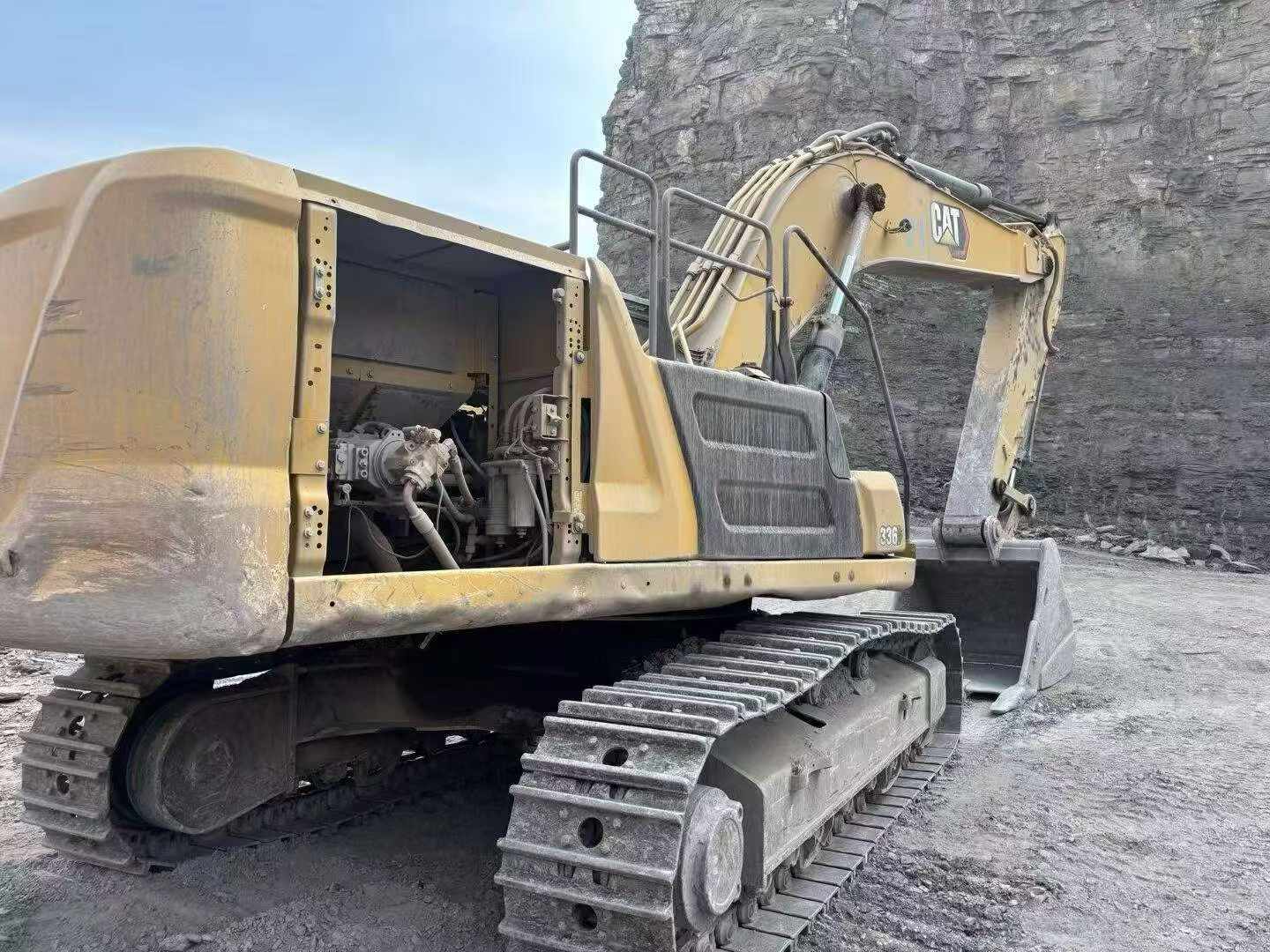 Buy Caterpillar 336E Used Excavator / 2