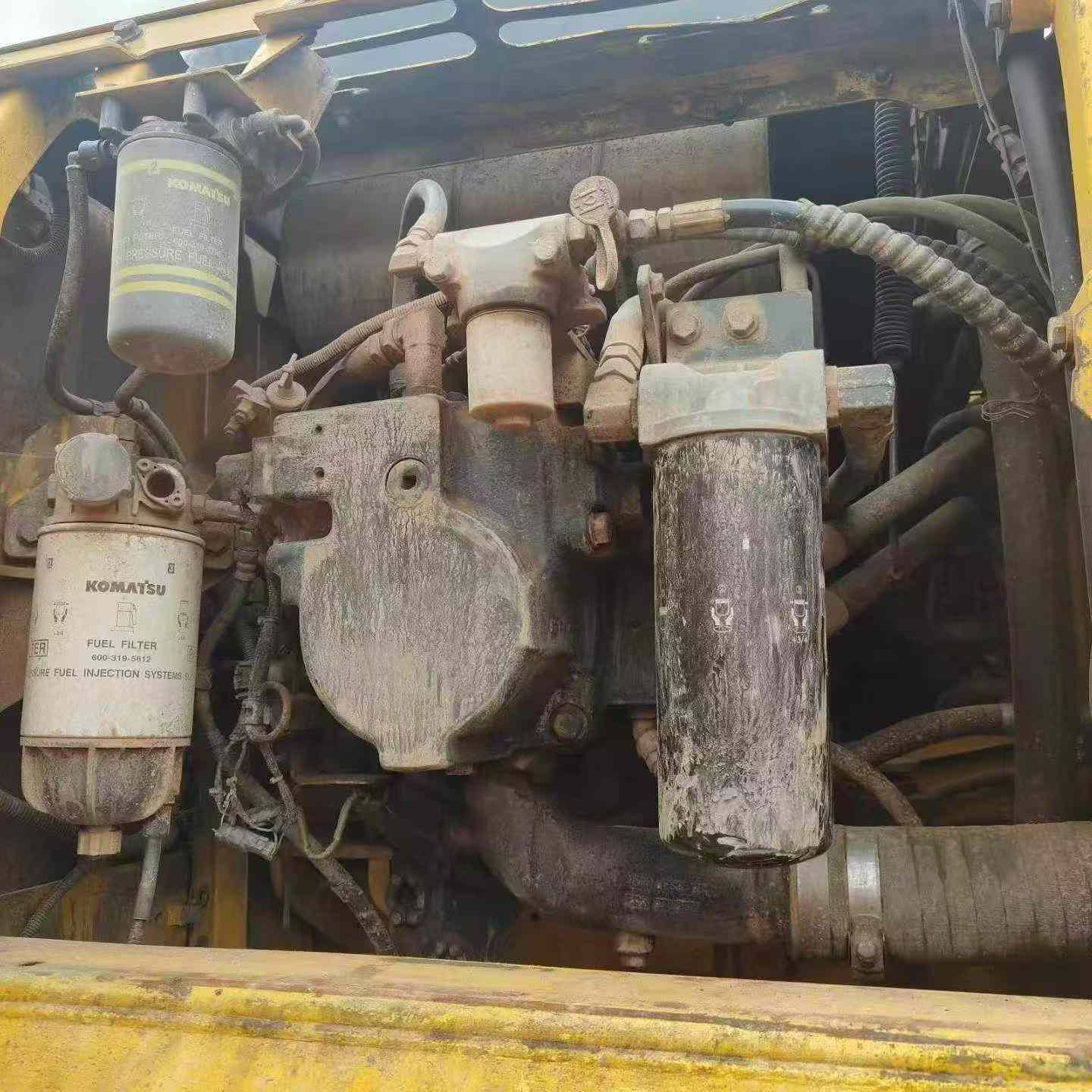 Buy Komatsu HB215LC-1 Used Excavator / 3 Buy Komatsu HB215LC-1 Used Excavator / 3