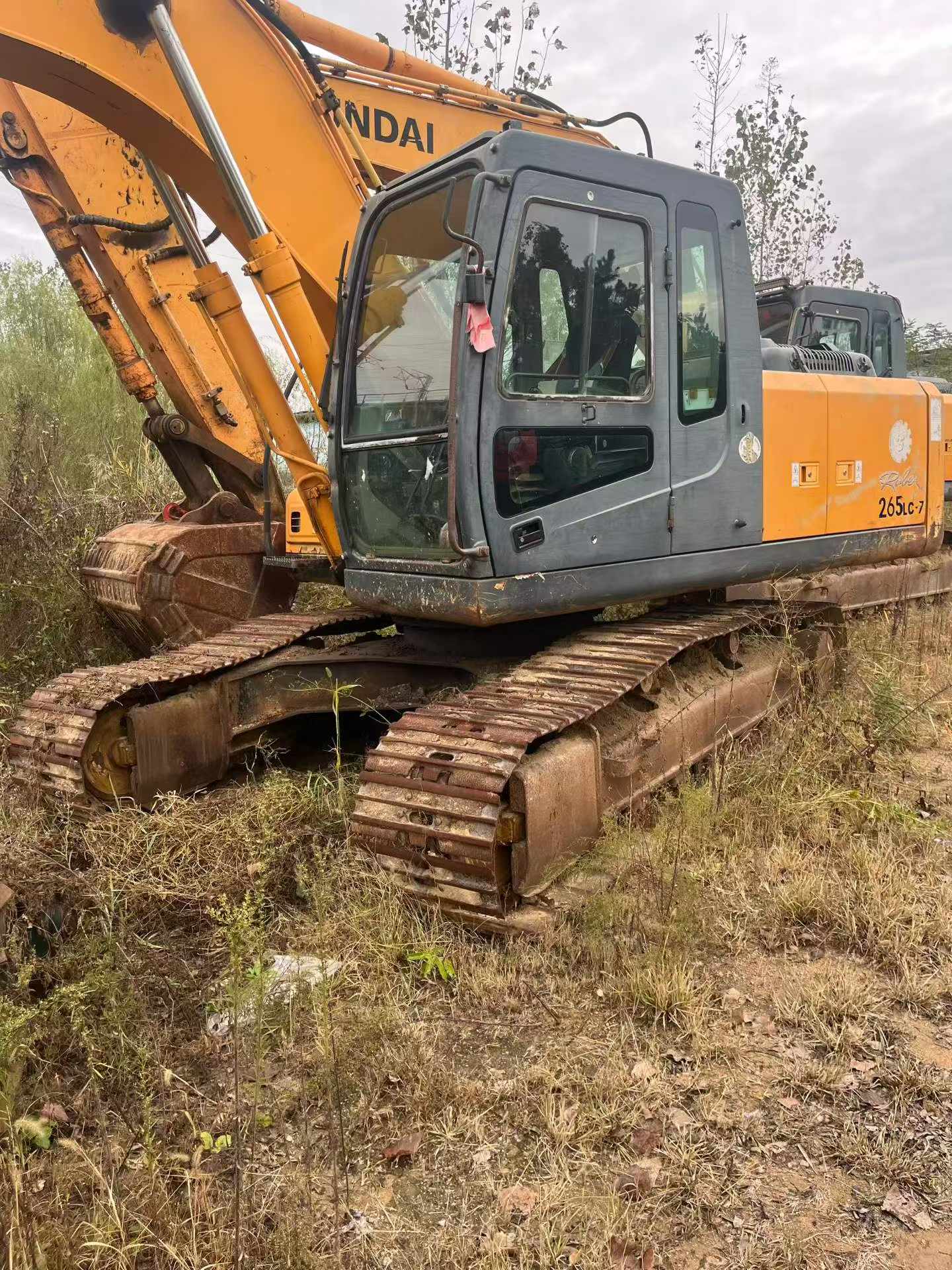 Buy Hyundai R215-7 Used Excavator / 2