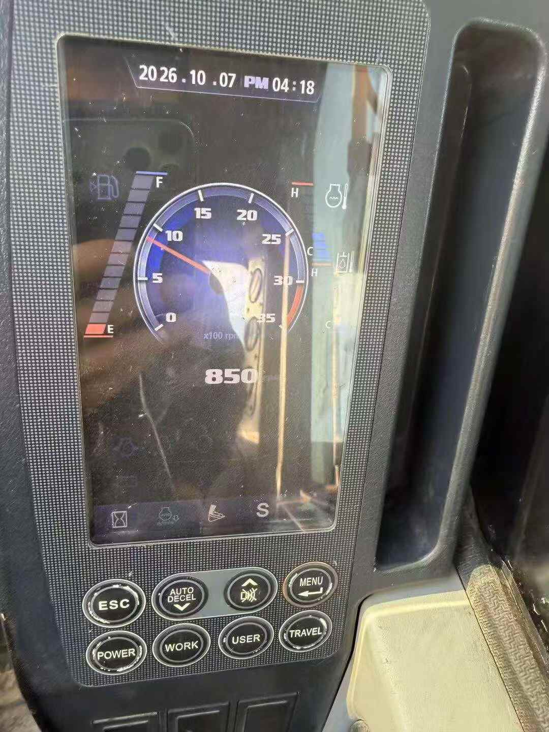 Buy Hyundai R215VS Used Excavator / 6