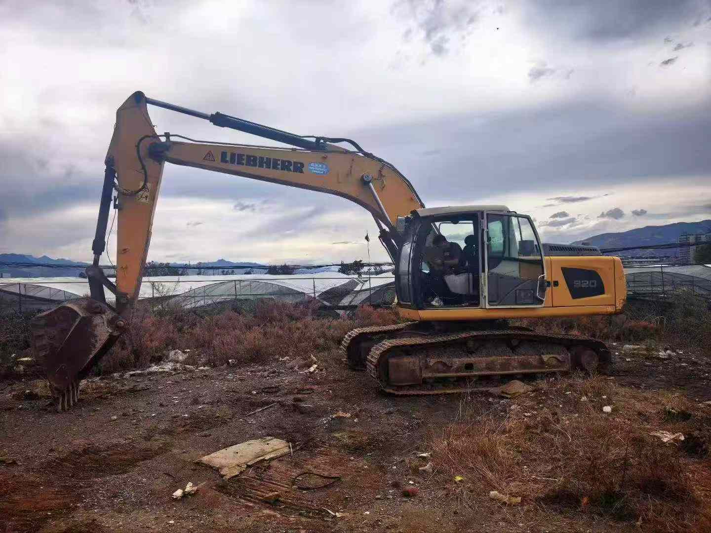 Buy Liebherr Used Excavator / 3