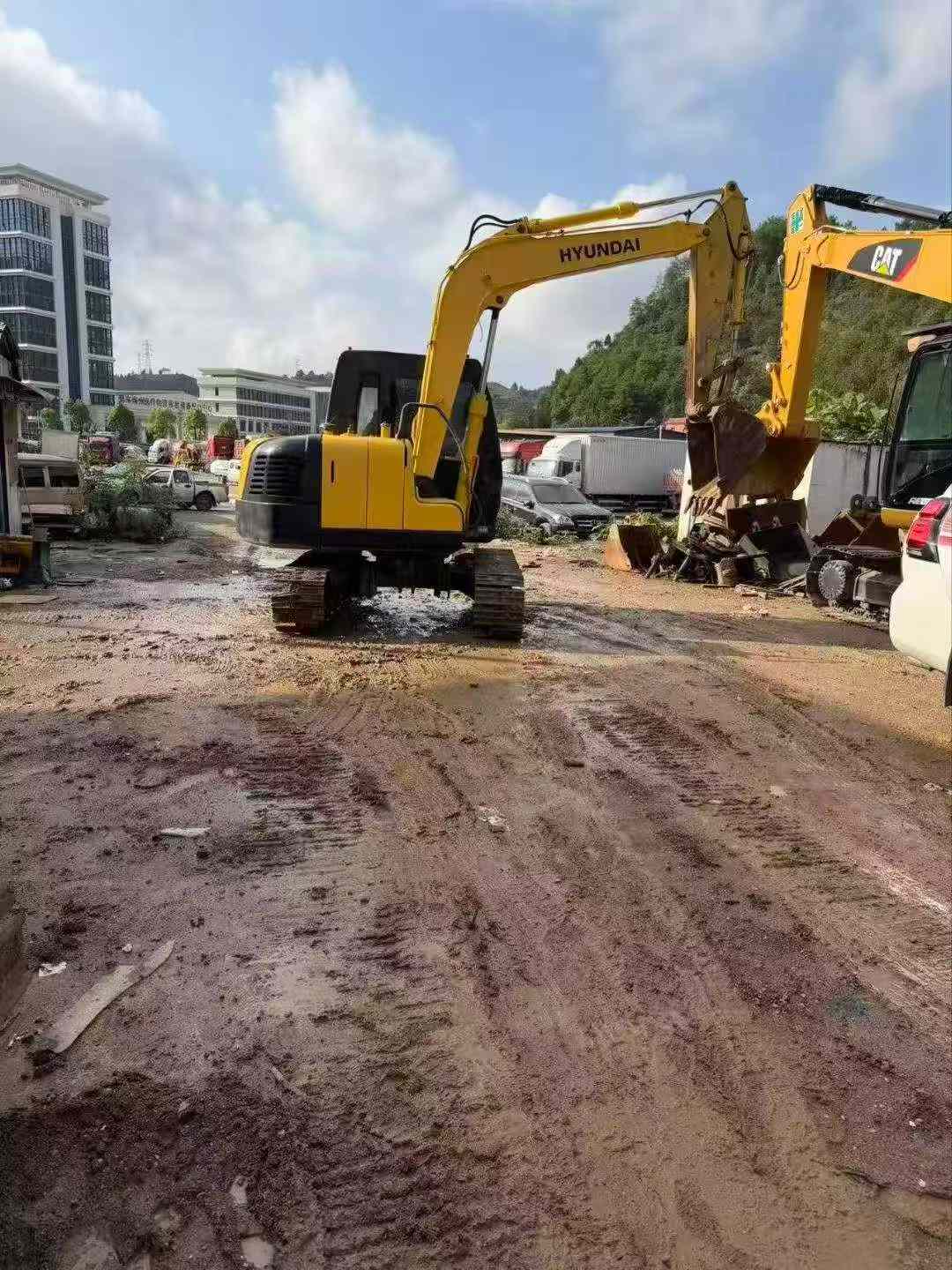 Buy Hyundai R80G Used Excavator / 7