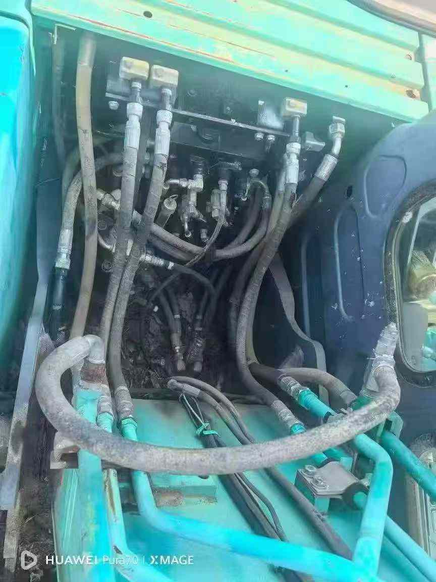 Buy Kobelco SK130 Used Excavator / 6