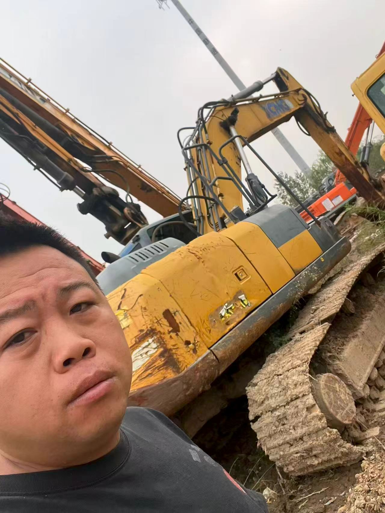 Buy XCMG XE270DK Used Excavator / 9