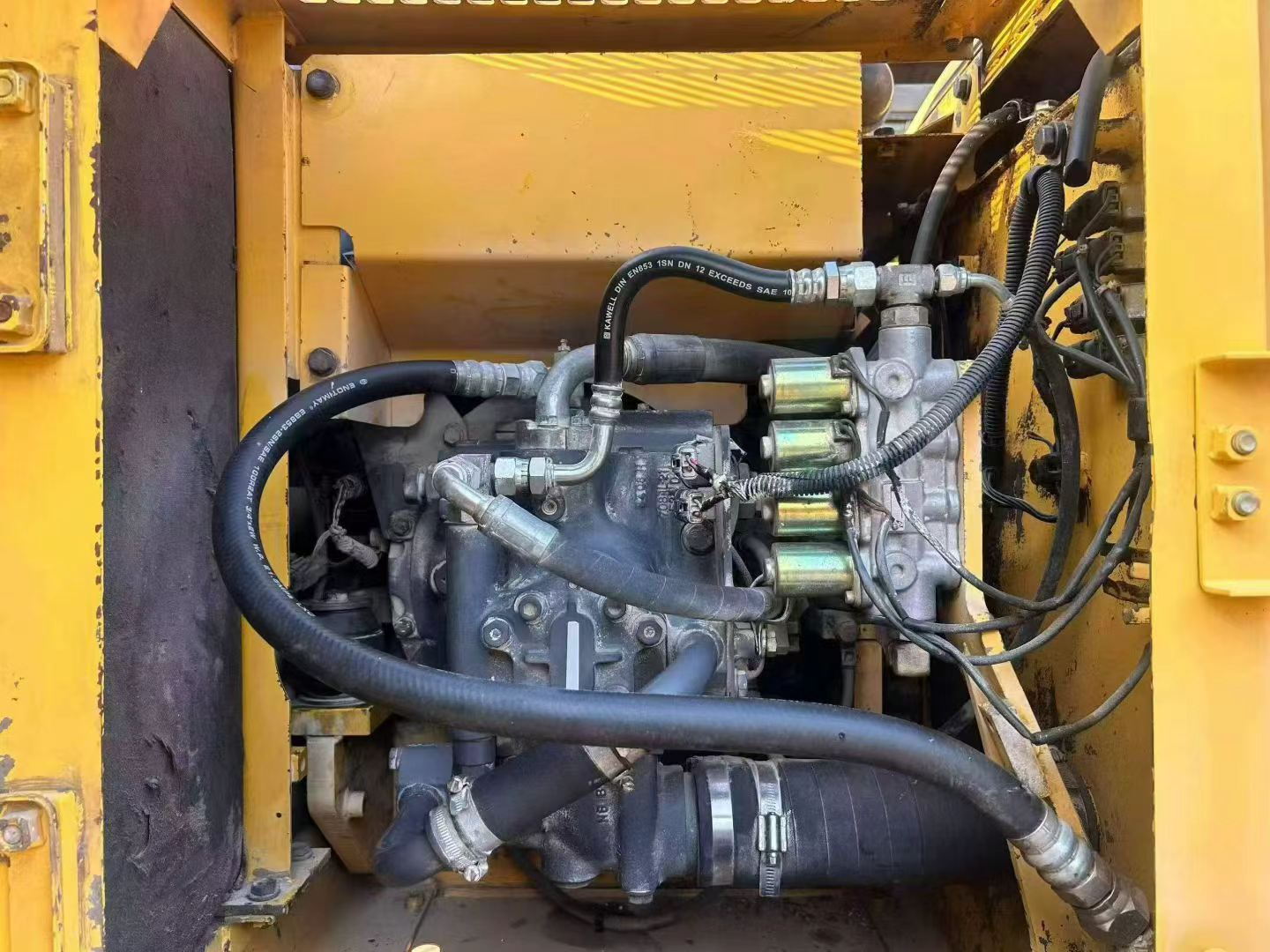 Buy Komatsu PC120-6E Used Excavator / 6